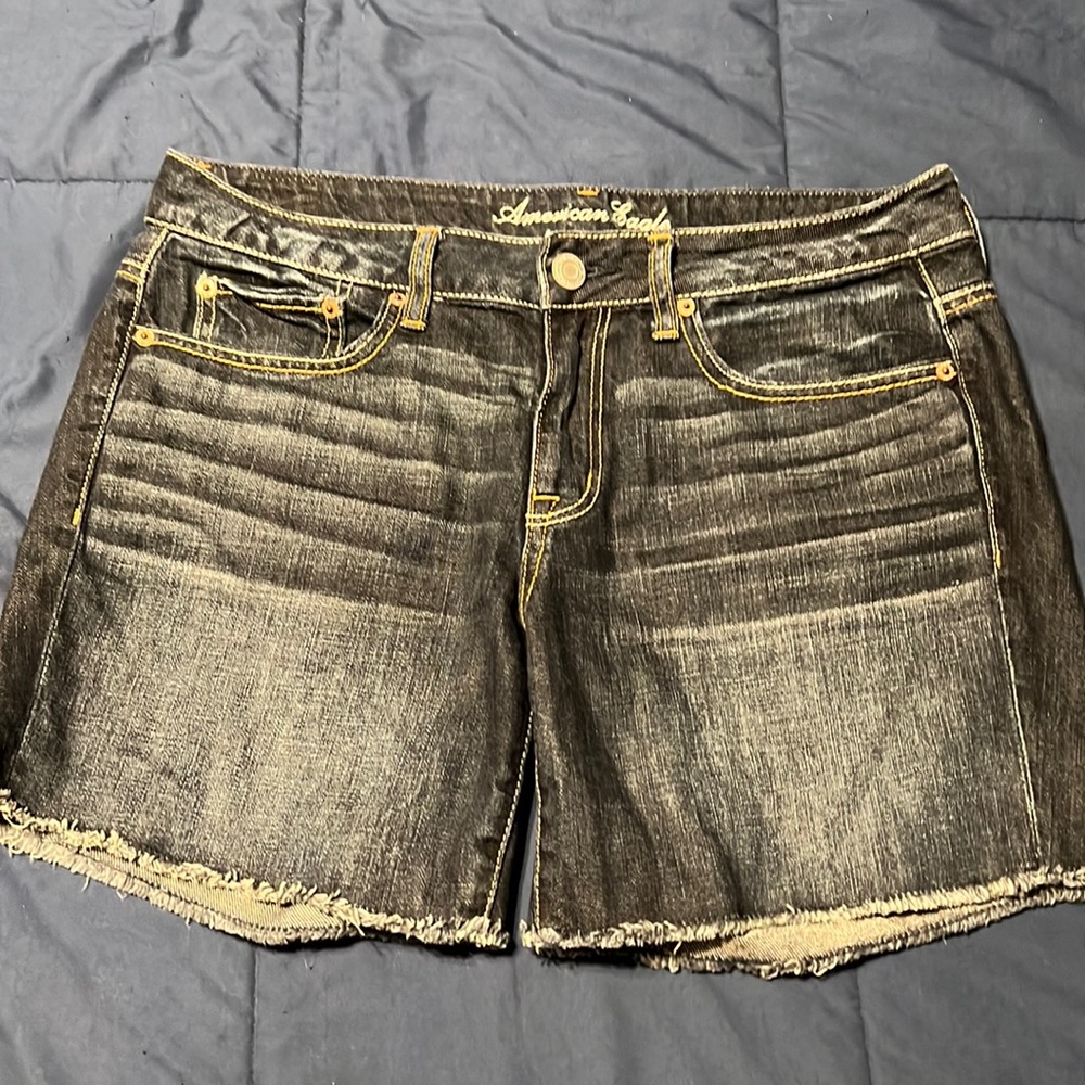 American Eagle cut off dark denim jean shorts size 8